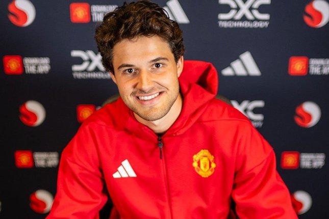 library_upload_21_2025_09_645x430_senne-lamens_c003340