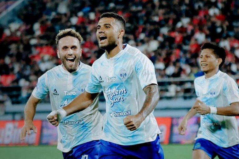 library_upload_21_2025_09_996x664_anton-fase-psim-yogy_1aedb31